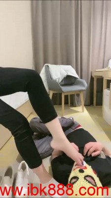 【陈甜女帝】新年开发素人做狗 bf23456