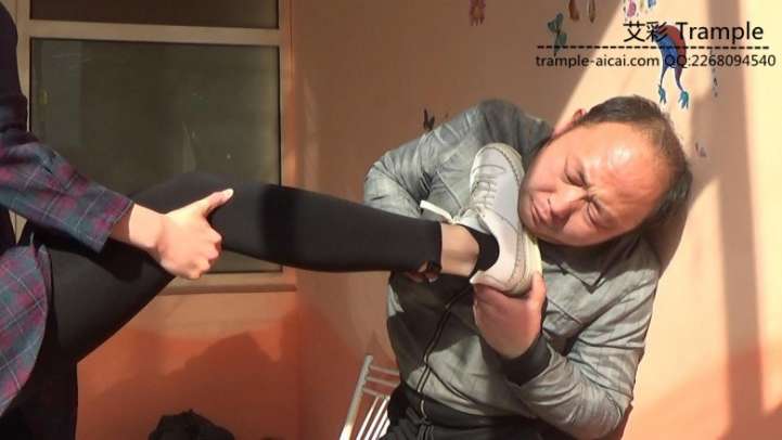 女绑匪劫财杀人