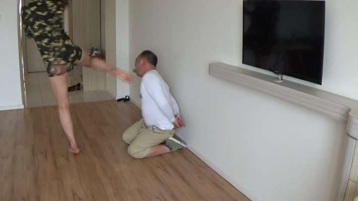 女特种兵暗杀拷问