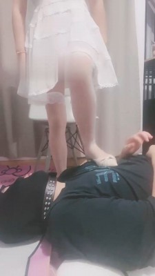 【桃子老师】艺校学生白丝诱惑 bf18170