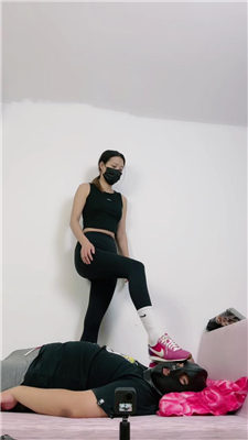 【婧児小主】运动鞋白袜全体重踩 bf17682