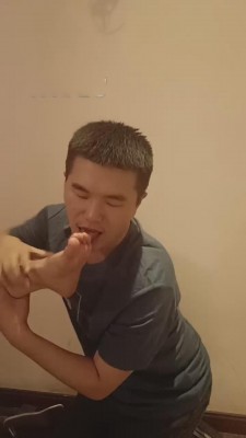 【重庆男神】带上大学室友调教狗奴 bf12106