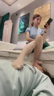 【沈阳妮可】车模的人肉脚垫 bf11812_HD绳艺资源