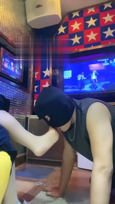 【YJ月玖儿】KTV制服丝袜诱惑羞辱狗同事 bf18023_HD绳艺资源