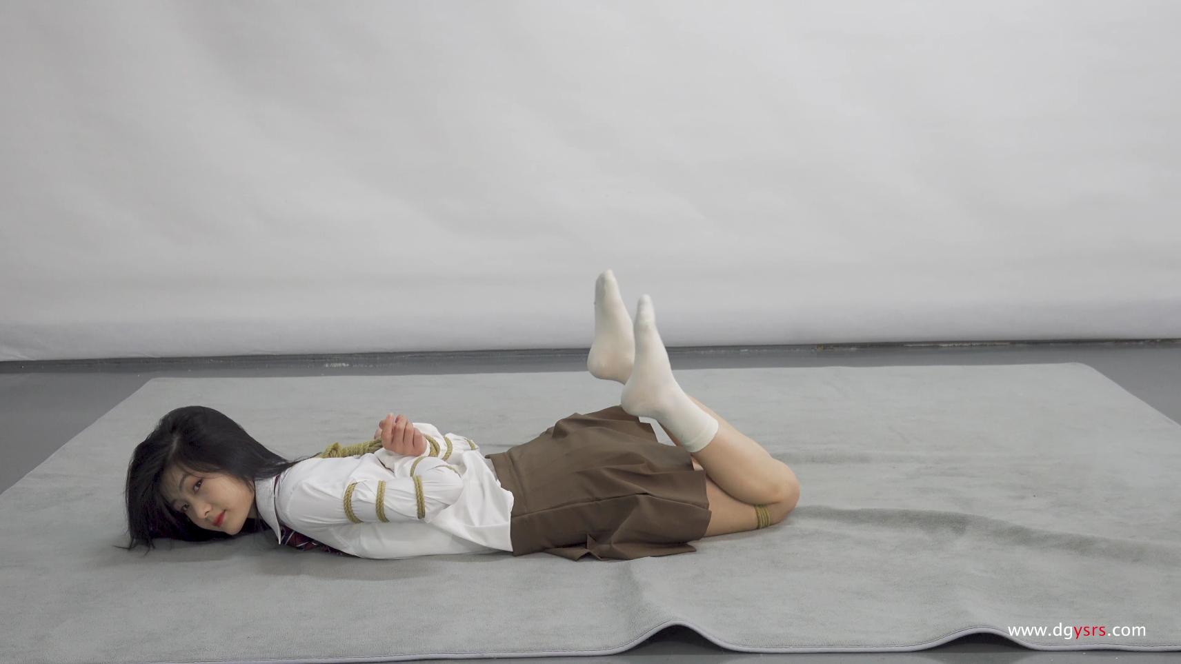 【艺束人生】2023_21期视频 欣玥JK服五花kb海老虎尝试