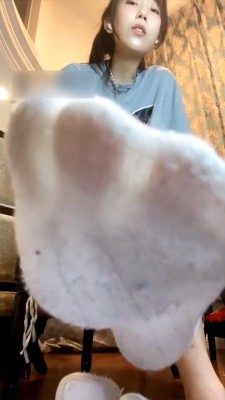 【第一视角】美少女西怡无底线羞辱合集1（重口不喜误入） bf22408