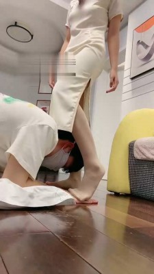 【小劳拉】御姐蹂躏小弟弟 bf18641