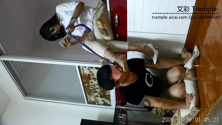 办公室职员变成OL脚奴