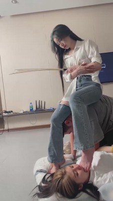 【领主老大】奴下奴-强制口水/呕吐物专场 bf12204