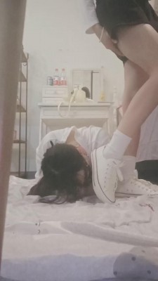 【00小主十言】帆布鞋白袜羞辱女奴 bf11919