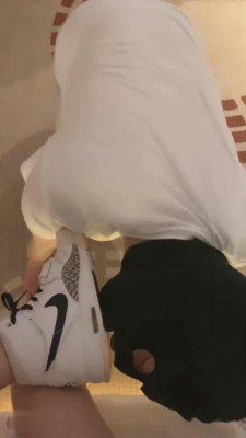 【宝爷】高帮运动鞋白袜羞辱调 bf17609