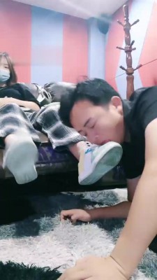 【萱萱】私人影院脏鞋臭袜辱【双视角版】 bf18996