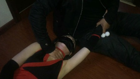 美女忍者被害 两个女忍者反复被偷袭刺杀