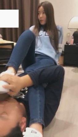 vivi,主子臀部美味口水香甜绝美耳光