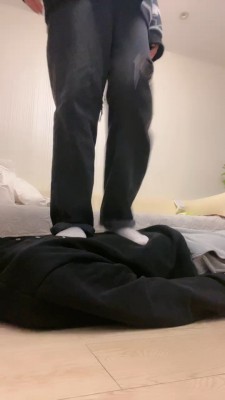 【酒酿丸子】白袜小姐姐全体重踩踏 bf22925