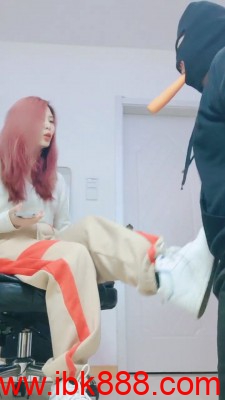 【lisa宝宝】运动女神高帮黑丝调狗 bf23483_HD绳艺资源