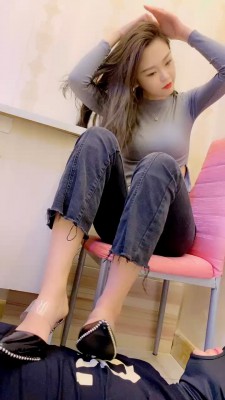 【冷鸢】多双鞋轮流踩踏虐狗 bf22325