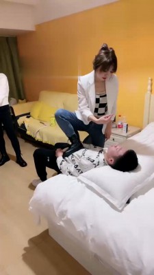 【晴儿】群调-姐妹花群魔乱舞玩sm【双视角版】 bf22107