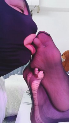 【美娜格格】高跟黑丝恋足调 bf22956