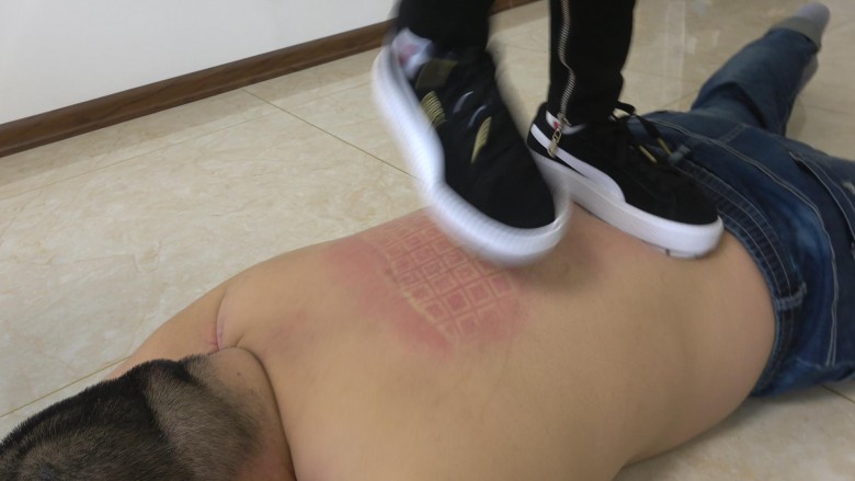 冷柔平底鞋暴喘猪头