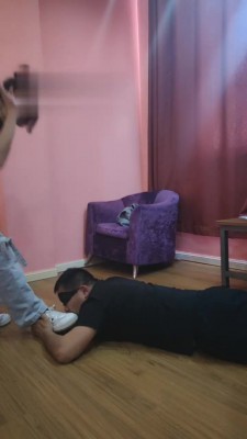 【最挨揍】双S随意玩弄贱狗 bf18048