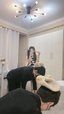 【礼礼大人】脚垫伺候奶牛服妹妹 bf22381