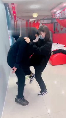 【精神小妹】5素人学生S踢打专场 bf22041