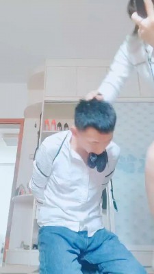 【魅影女神】圈养狗奴强制虐 bf19911