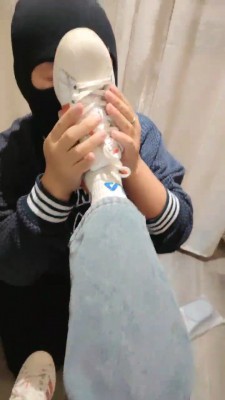 【萱S】舔学生妹的脏鞋 bf22600_HD绳艺资源