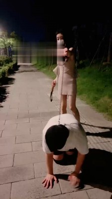 【莫莉】模特S户外抓住偷拍狗 bf17495