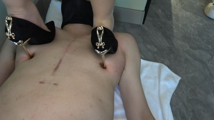 【彼岸花】高跟血虐暴踩乳头 YC-230204-8