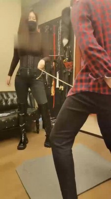 【双子姬】精彩!带素人模特重刑虐【完整版】 bf21784