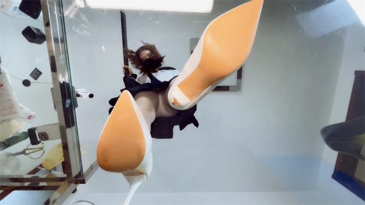 【婧児小主】女学妹晓G把我缩小了 GTS 玻璃足底丝袜棉袜POV YC-220601-4_HD绳艺资源