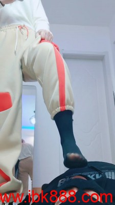 【lisa宝宝】运动女神高帮黑丝调狗 bf23483