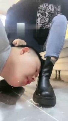 【初见】短靴馒头高跟踩 bf18909