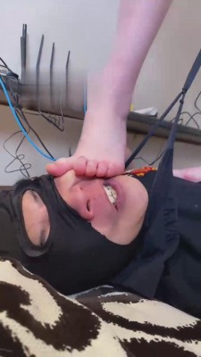 【麋鹿银儿】虐到贱狗坐轮椅 bf15597