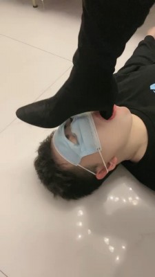 【晴儿】姐妹花玩弄哥俩狗-踢裆/舔靴/骑马 bf22080