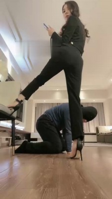 【萱萱】长腿模特高跟碾压狗 bf21455