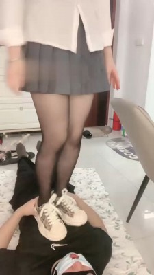 【悠悠】御姐抓住偷原味邻居【完整版】 bf19215