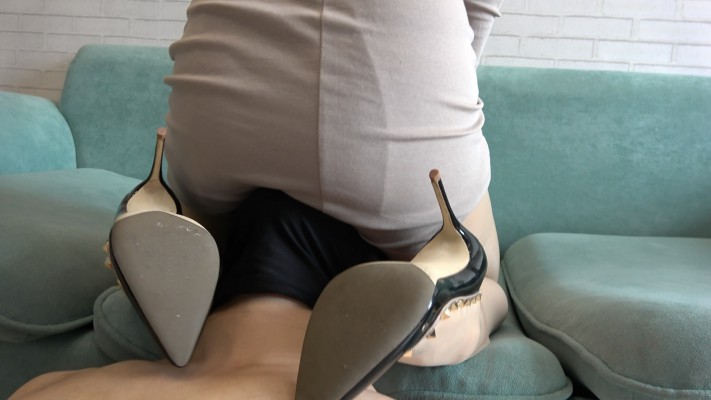 【彼岸花】美臀强制做脸窒息 YC-210923-5