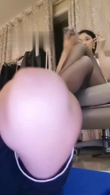 【傲雪】无视脚底贱奴 bf18708