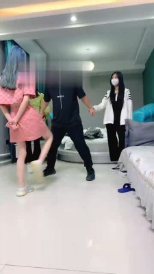 【精神小妹】多位素人学生S暴力提档 bf17885