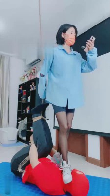 【美离子】吊绑贱狗暴力踩/踹 bf17926