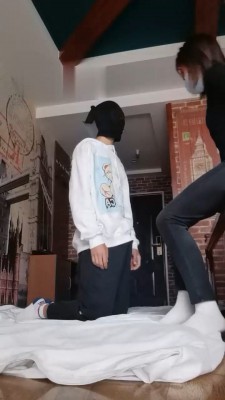 【S奶欲】吊打贱狗棉袜深喉 bf18201_HD绳艺资源