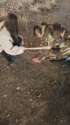 【重度刑奴】素人姐姐户外遛狗 bf22195