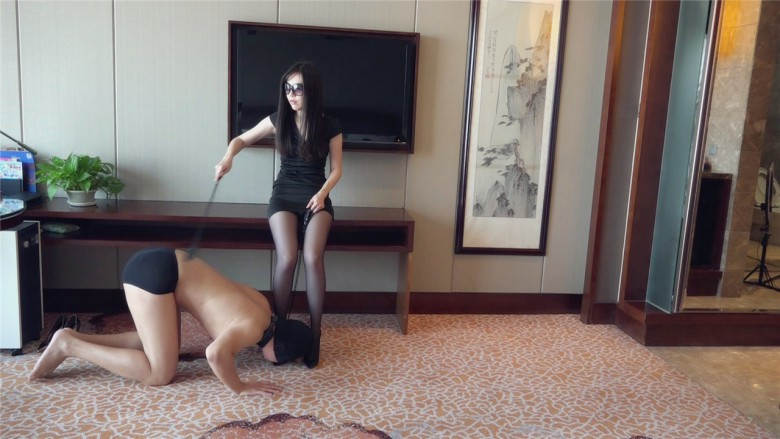 『灵魂女主』灵魂S黑丝高跟艺术训练_HD绳艺资源