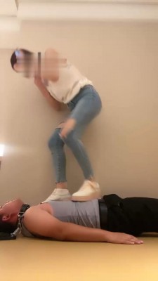 【晨颜】小白鞋白袜全体重踩踏 bf18899_HD绳艺资源