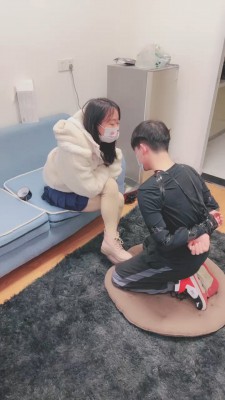 【桃子老师】偷拍狗的下场 bf23124