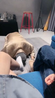 【ccyouer】带素人闺蜜调贱狗 bf19981_HD绳艺资源