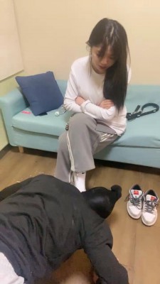 【澜希】学妹的脚下狗 bf22833